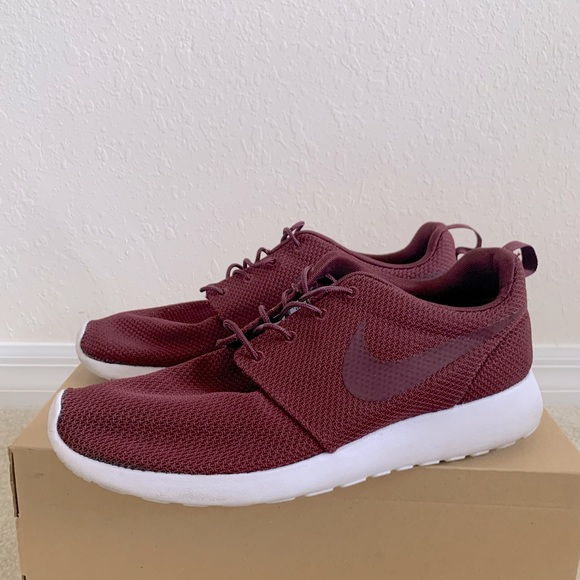 nike roshe one size 12